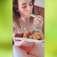 HootersInstagram (2)-TfMhUxeG-Nt0l6aNa-cEgC1EK2.png